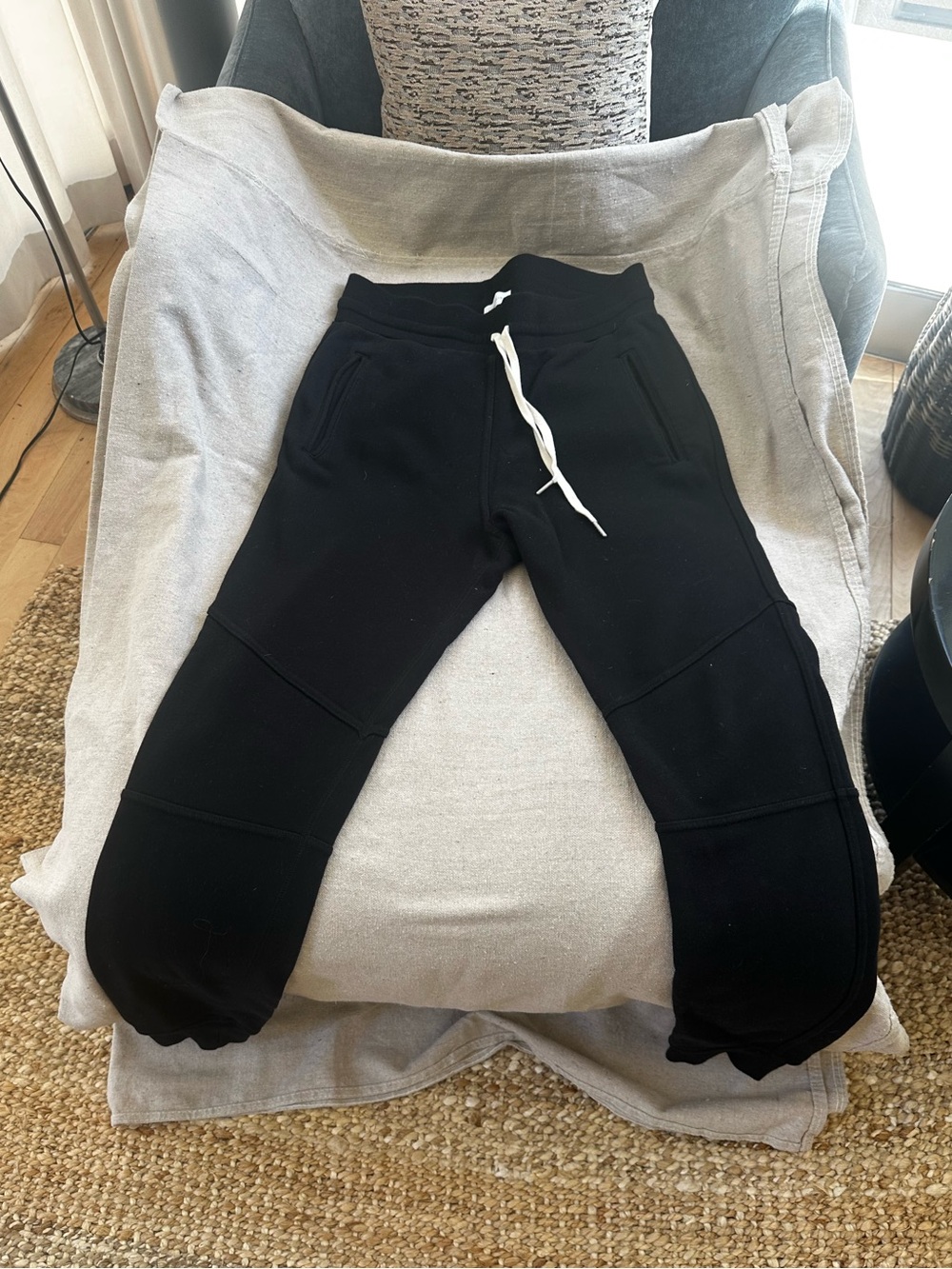 John Elliott men’s XL Sweatpants with White Drawstring